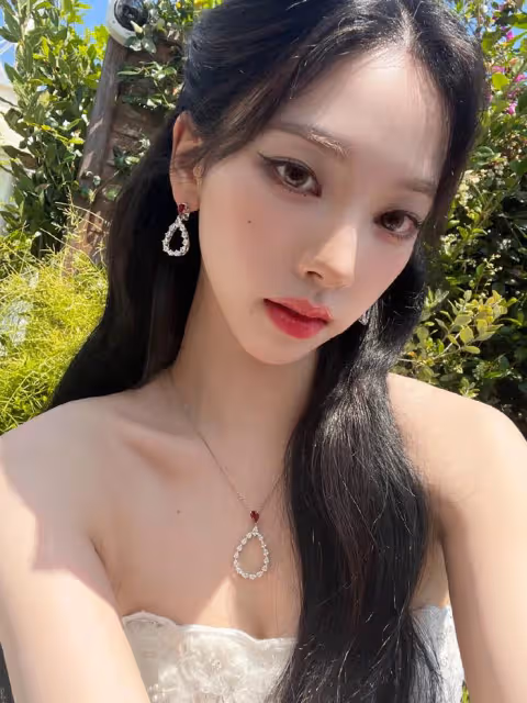 女明星小肚子明顯,腹部脂肪清晰可見,網友:她仍然會受歡迎