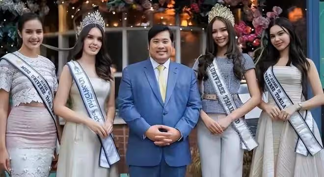 泰國王室風雲突變?42歲帥氣博士二王子單身歸來,泰國女粉絲跪拜