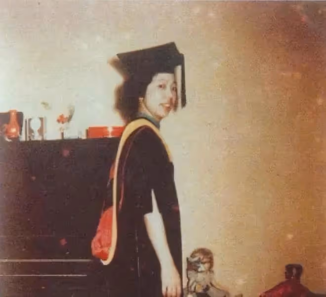 1957年,中國女子帶兩個小瓶回國,美國疏忽致損失慘重,追悔莫及