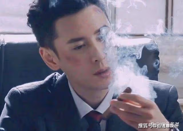 《蜂巢》夏恩隱藏身份被扒出,黃素梅暗查慘遭滅口,真兇讓全場意外