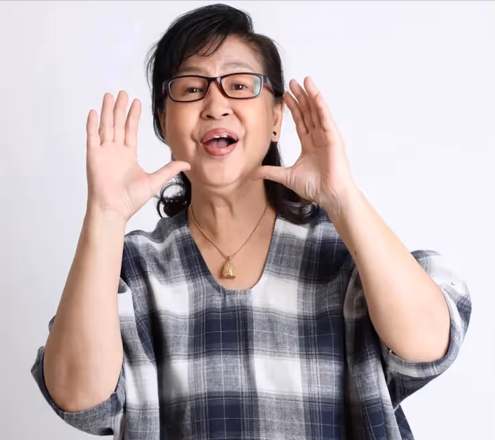 婆婆哭訴：因為我炫耀了2件事，兒子停發生活費，兒媳不讓我登門