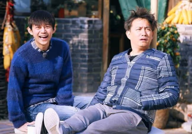 鬧掰?《嚮往》結束1個月後,何炅退出黃磊合夥公司,原因惹爭議