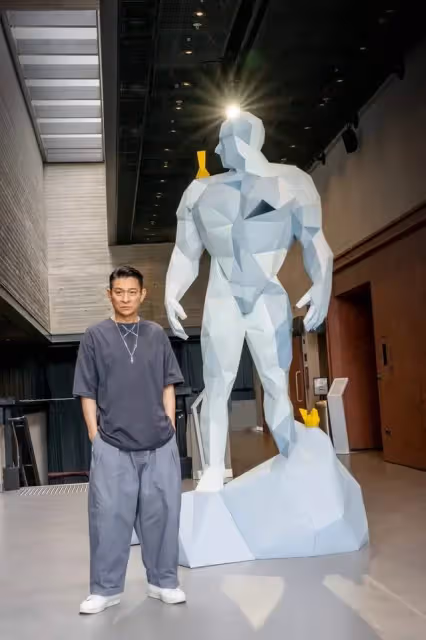 劉德華藝術展公開父女畫作，談11歲女兒：她是藝術家，我只是藝人
