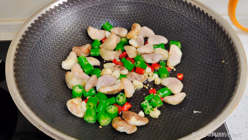 板栗、紅薯靠邊,入秋後快吃它就對了!食用期太短,能養人扛餓,炒著吃更驚艷