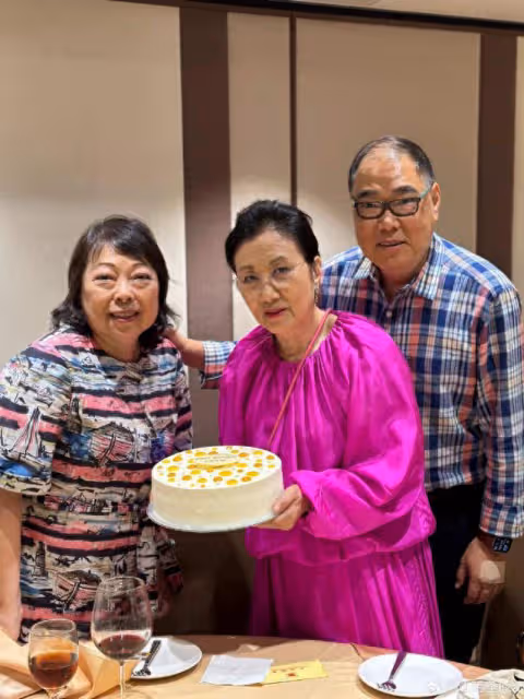豪氣!TVB一姐汪明荃76歲生日獲家人慶祝,被曝花700萬再置業