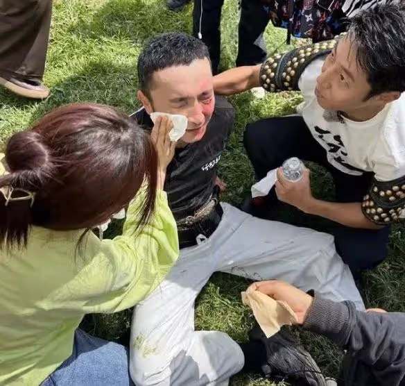 尼格買提臉受傷後,疑主持崗位被頂替,曝《星光大道》新主持亮相