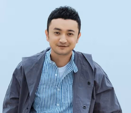 尼格買提臉受傷後,疑主持崗位被頂替,曝《星光大道》新主持亮相