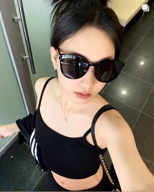 小S慶祝3個女兒即將開學，在豪宅中拍跳舞視頻瘋狂慶祝