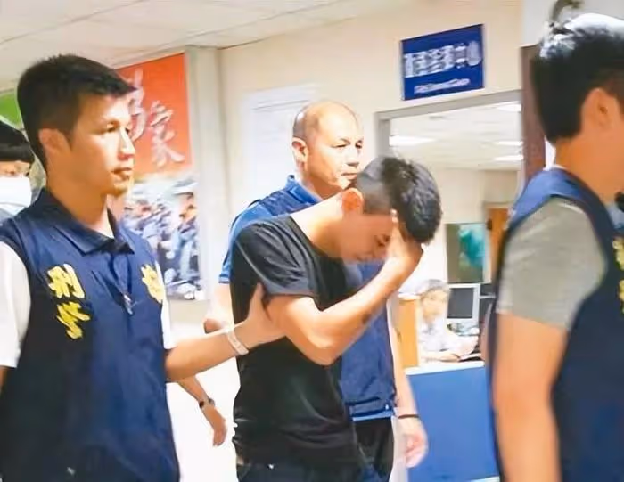 台灣第一童星被通緝!混黑道打人致死,被判17年逃逸至今