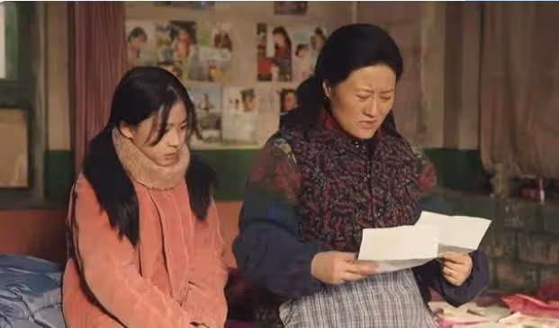父輩的榮耀結局:鳳勤學成回家鄉接任村支書,梁富寬曝20年秘密