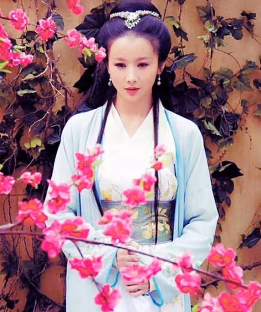 孫菲菲事件牽出《神鵰俠侶》大瓜,劉亦菲搶「小龍女」不講武德
