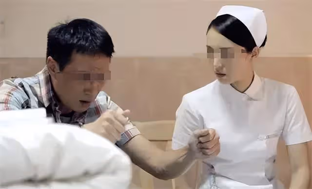 回顧 南京一女護士與男病人偷情,被丈夫捉姦在床,場面一度失控
