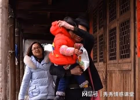 故事:帶娃回娘家過年,當晚弟媳做一桌菜,寶媽恍然大悟:回婆家