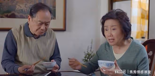 故事：帶娃回娘家過年，當晚弟媳做一桌菜，寶媽恍然大悟：回婆家