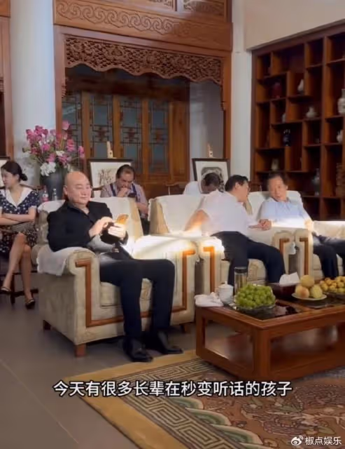 陳麗華辦晚宴大咖雲集!走路踉蹌引擔憂,唐僧地位不夠挨張紀中坐