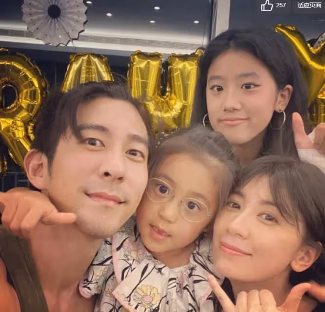 賈靜雯曬三個女兒,咘咘最美,波妞女漢子,梧桐妹打扮顯成熟