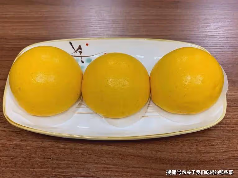 蒸饅頭,用冷水還是開水?教你一招,饅頭膨鬆香軟,不幹硬不回縮