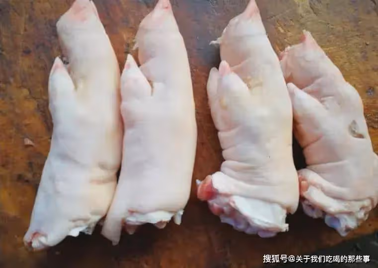 買豬蹄,分清「前蹄」和「後蹄」,區別很大,價格也不同,別買錯