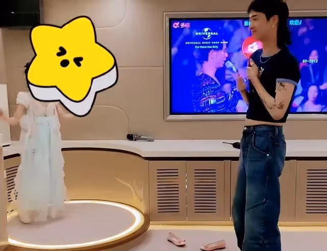伊能靜兒子私服引爭議!穿露臍裝與7歲妹妹跳舞,眼神憂鬱惹人憐