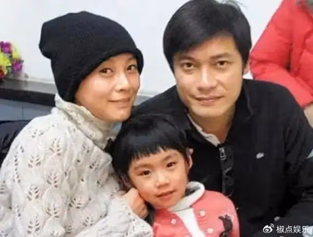 為娶小12歲的二婚蘇岩,拋棄相愛28年的髮妻,如今他過得怎樣?