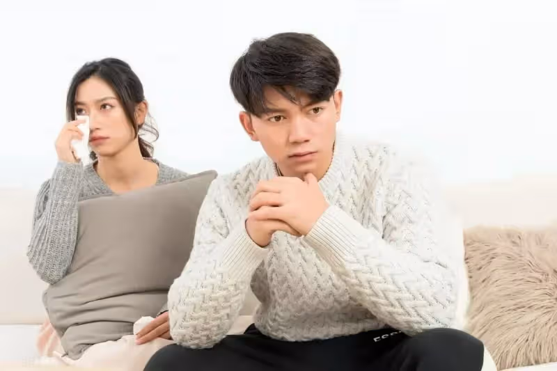 回娘家我悄悄跟老婆住一個房間,岳母說不吉利,讓我賠小舅子20萬!