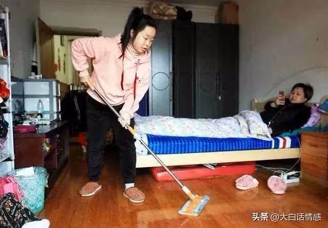 父親「娶繼母後」把我趕出家門! 6年後事業有成「想回家炫耀」讓他們後悔「一打開家門」我腿軟大哭:父愛如山…