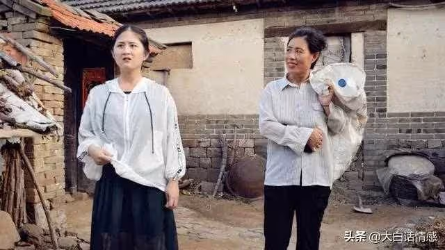 父親「娶繼母後」把我趕出家門! 6年後事業有成「想回家炫耀」讓他們後悔「一打開家門」我腿軟大哭:父愛如山…
