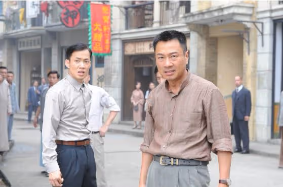 TVB視帝爆下月赴橫店拍《巾幗梟雄4》!TVB花旦撲向對方求合作!