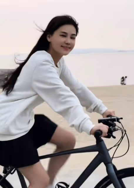 樊小慧單身現狀日日提醒女人要獨立！棄了負心漢，自此都是上坡路