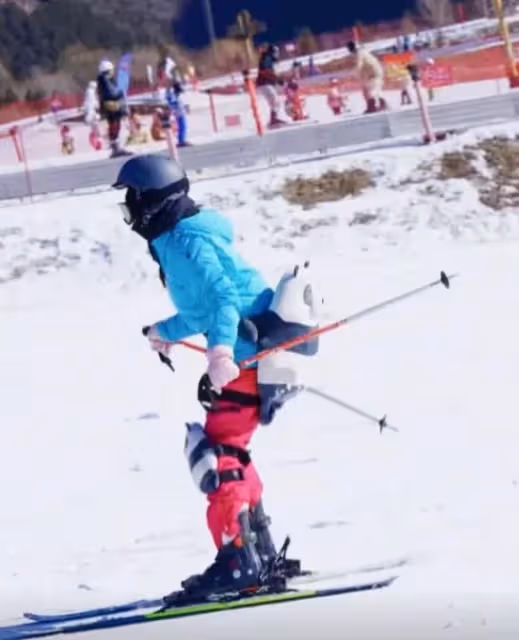 08年奧運會開幕式,9歲女孩假唱,被罵15年,現在過的如何?