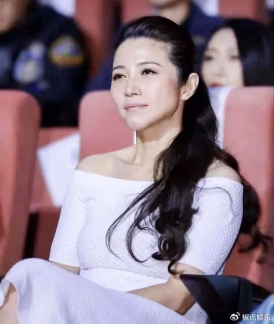 「最慘影后」:憑實力拿下8個影后,如今51歲無戲可演,讓人惋惜