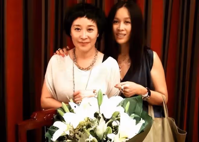 那英姐姐正式表態：我沒有為任何節目做製片人，網傳都是假的