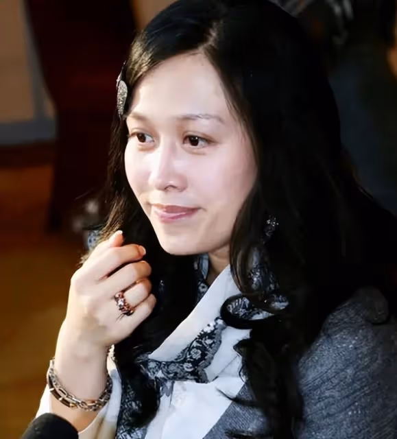 好聲音那辛香港被捕?凌晨發聲否認:未擔任製片人,節目組撕破臉