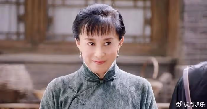 她,長得美演技好,出道30多年沒啥名氣,嫁小丈夫不生孩子也幸福