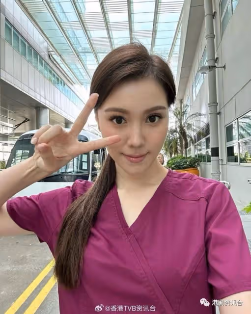 港姐冠軍宋宛穎曬港大學生證重返校園!醫生Look曝光獲激讚最靚法醫