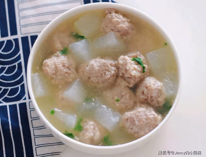 秋季乾燥，記得多吃5道「護膚菜」，補水潤膚去秋燥，舒服過秋