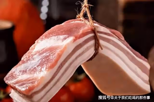 買五花肉,分清「上五花」和「下五花」,差別很大,千萬別買錯了