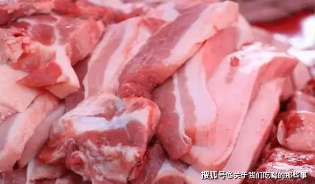 買五花肉,分清「上五花」和「下五花」,差別很大,千萬別買錯了
