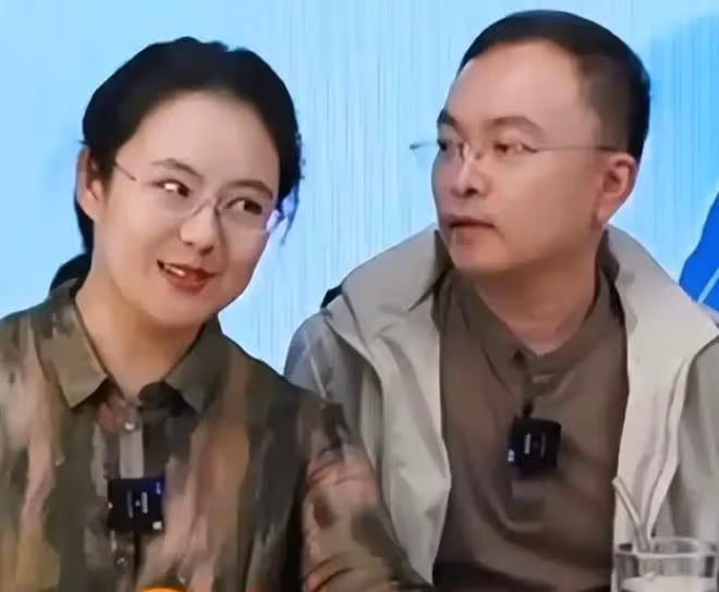 曝京東副總裁已準備後事，妻子貌美兒子4歲，劉強東的承諾引熱議