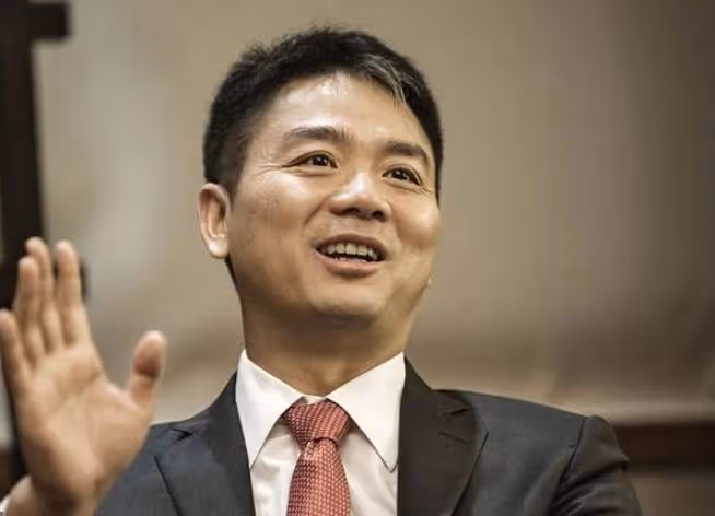 曝京東副總裁已準備後事，妻子貌美兒子4歲，劉強東的承諾引熱議