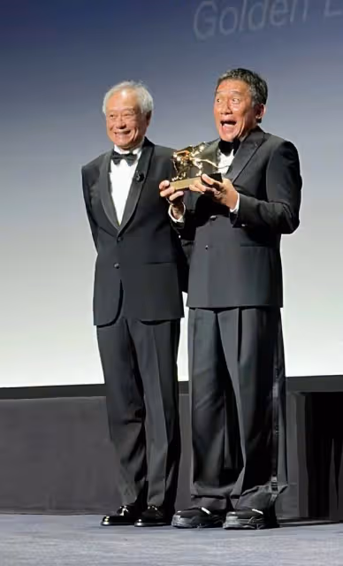 梁朝偉,激動落淚!