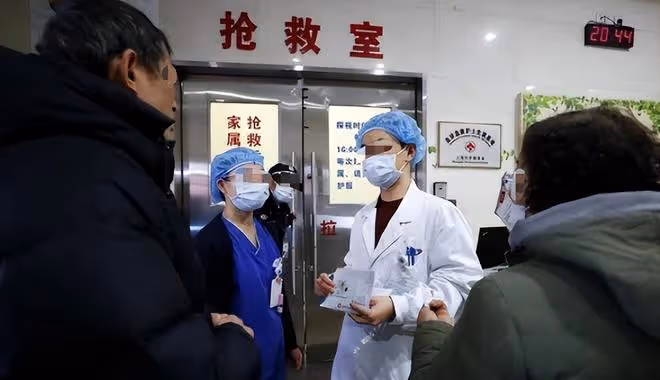 回顧老人無故摔倒無人扶終死亡,家屬怒將路人告上法庭!結果如何