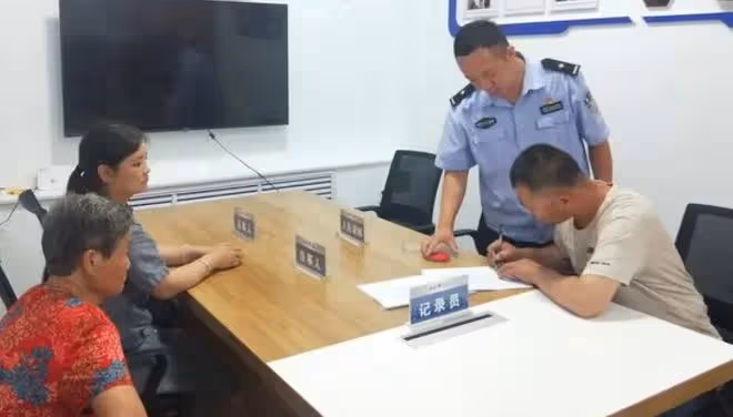 回顧老人無故摔倒無人扶終死亡,家屬怒將路人告上法庭!結果如何