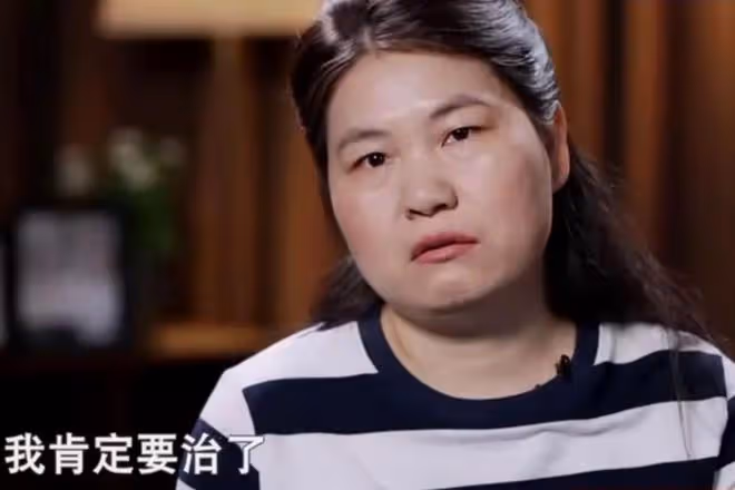 回顧老人停止心跳,搶救30分鐘無效,2歲孫子喚醒奶奶,眾人淚目