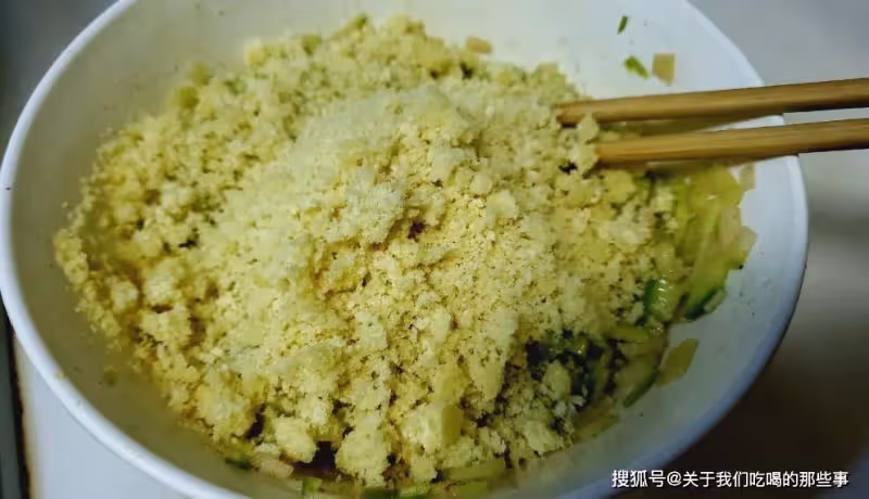 炸蘿蔔丸子,麵粉澱粉都別放,換成2樣,丸子更酥,不吸油不回軟