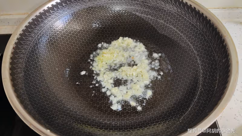 秋天大魚大肉不如吃它!10塊錢3斤卻是「秋補王」,隨手蒸一碗,美味不約而至