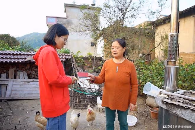 故事:回鄉下吃飯,老公抱怨菜太咸,我摔了碗,婆婆卻給我50萬