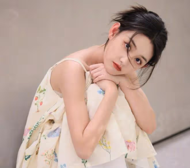 蔣依依塌房!被曝不是第一次偷稅漏稅,還給張庭站台,黑料被扒!