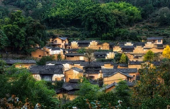 婆婆去世才三個月,70歲公公問我們要10萬,他要再婚,老公:不給