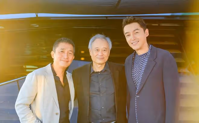梁朝偉劉嘉玲高調撒糖，乘遊艇游威尼斯水城超浪漫，胡歌李安也在